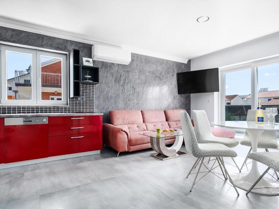 Luxury Apartments-La Dino Maky فوديس الغرفة الصورة